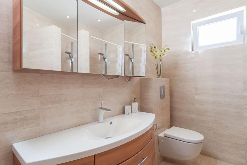 Villa Kora - Luxury Holiday Apartments Lumbarda Dış mekan fotoğraf