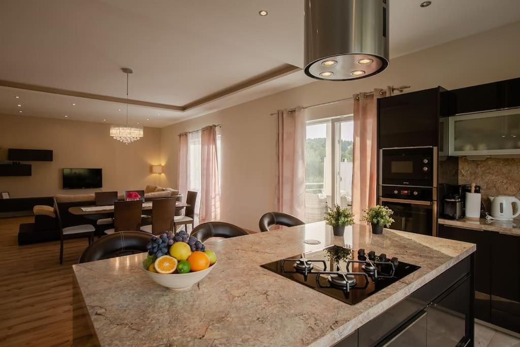 Villa Kora - Luxury Holiday Apartments Lumbarda Dış mekan fotoğraf