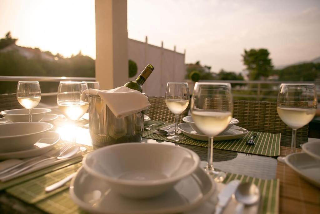 Villa Kora - Luxury Holiday Apartments Lumbarda Dış mekan fotoğraf